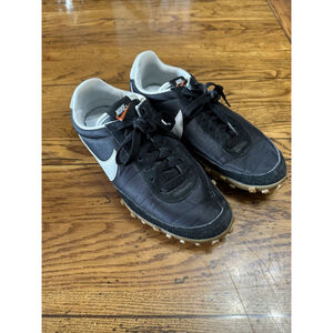 US 8.5 WMNS NIKE WAFFLE RACER BLACK WHITE 881183 001 2016 Used Sneakers